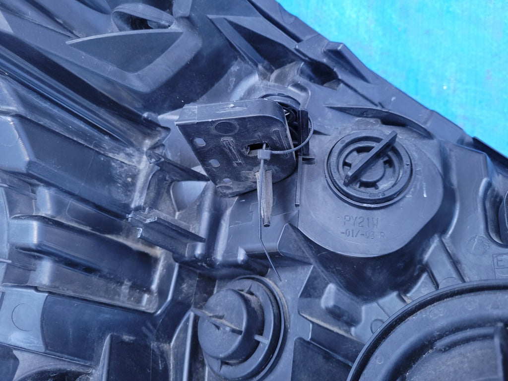 Frontscheinwerfer Opel Vivaro B 260605173R Links Scheinwerfer Headlight SCH3859514165dc
