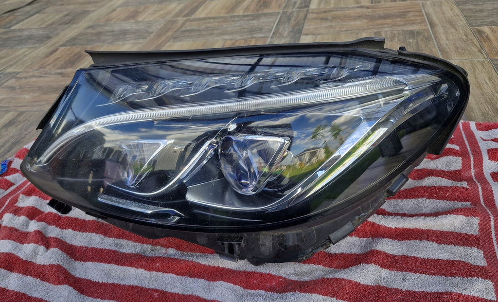 Frontscheinwerfer Mercedes-Benz T-Model S205 A2059068701 030128423104 LED Links