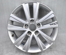 Load image into Gallery viewer, 1x Alufelge 16 Zoll 6.5&quot; 5x112 50ET Glanz Silber 5K0601025AJ VW Golf V Touran