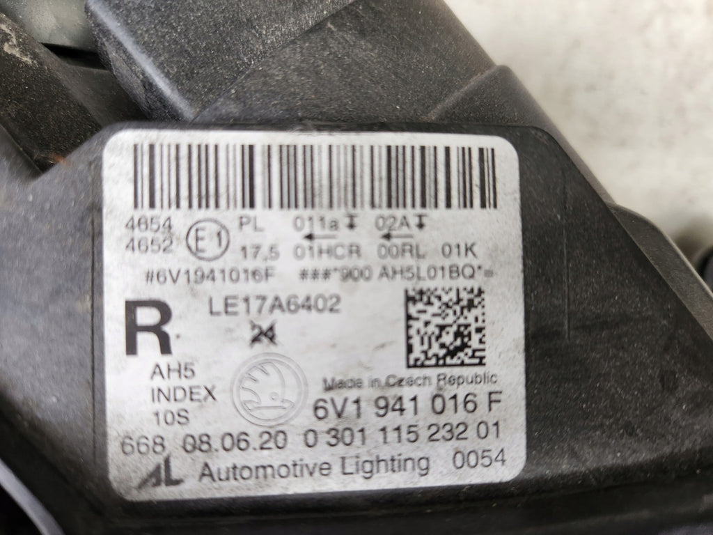 Frontscheinwerfer Skoda Fabia III 6V1941016F Rechts Scheinwerfer Headlight SCH8983236119wk