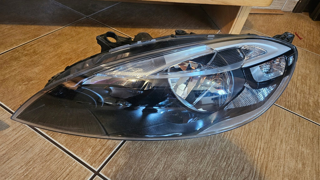 Frontscheinwerfer Volvo V40 31420003 Ein Stück (Rechts oder Links) Headlight SCH9057177203fw