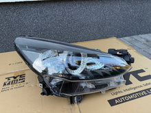 Laden Sie das Bild in den Galerie-Viewer, Frontscheinwerfer Mazda Demio D43N-51030 LED Rechts Scheinwerfer Headlight SCH9720025825jc
