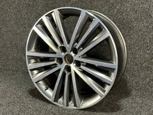 Load image into Gallery viewer, 1x Alufelge 19 Zoll 7.0" 5x112 43ET 565601025R- Skoda Kodiaq Rim Wheel FEL4591886965bk