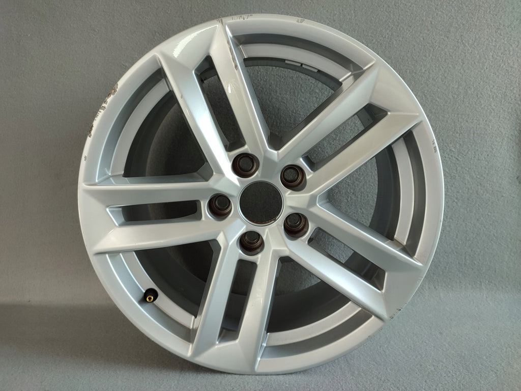 1x Alufelge 17 Zoll 7.5" 5x112 38ET Glanz Silber 8W0601025E Audi A4 B9 Rim Wheel