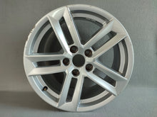 Laden Sie das Bild in den Galerie-Viewer, 1x Alufelge 17 Zoll 7.5&quot; 5x112 38ET Glanz Silber 8W0601025E Audi A4 B9 Rim Wheel