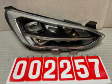 Laden Sie das Bild in den Galerie-Viewer, Frontscheinwerfer Ford Focus JX7B-13E014-AE Full LED Rechts Headlight SCH4472285836ap