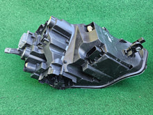 Laden Sie das Bild in den Galerie-Viewer, Frontscheinwerfer VW Taigo 2G7941035C Links Scheinwerfer Headlight SCH7283954070bx