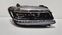 Load image into Gallery viewer, Frontscheinwerfer VW Tiguan 5NB941082D Rechts Scheinwerfer Headlight