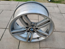 Load image into Gallery viewer, 1x Alufelge 19 Zoll 8.5" 5x120 33ET 7842652 BMW 1 Rim Wheel FEL8370349864pt