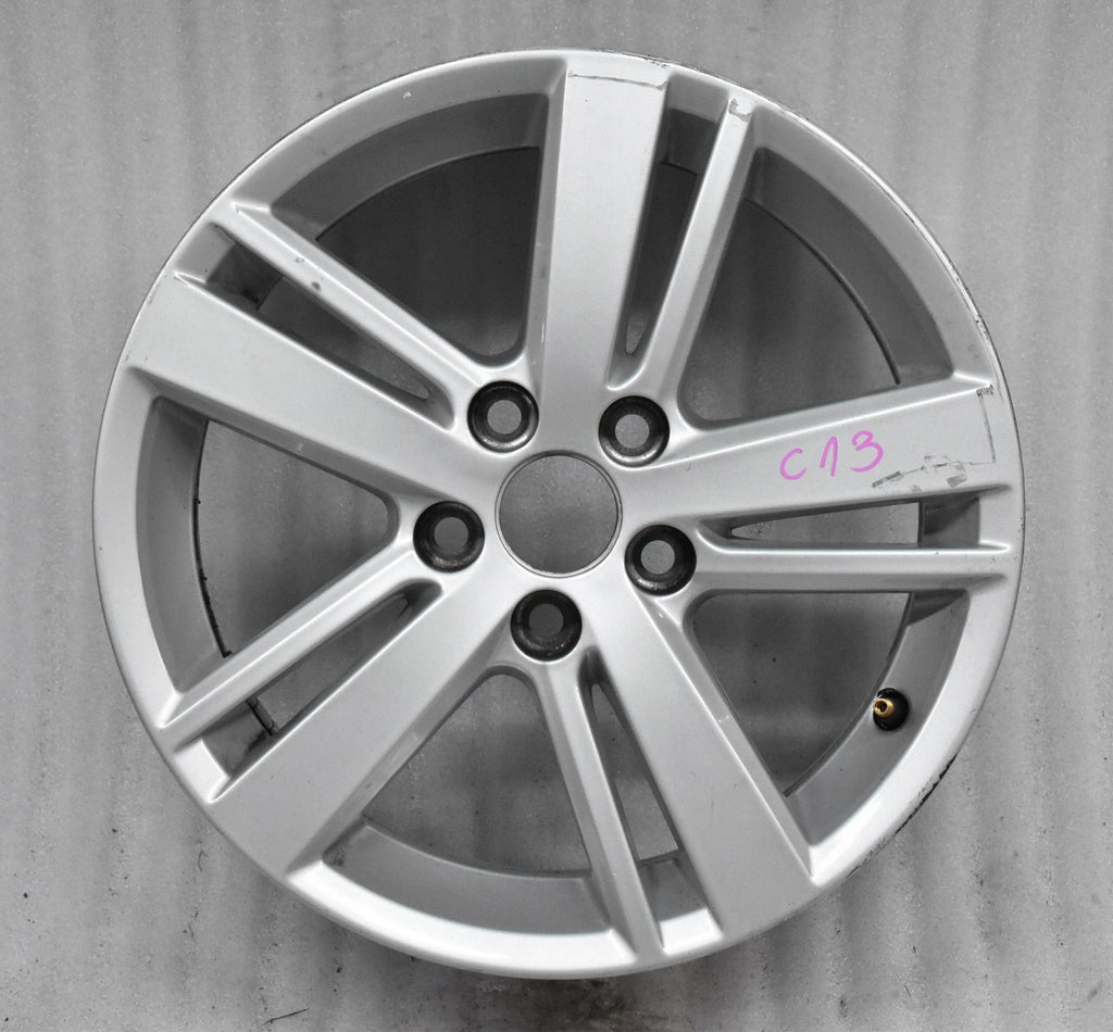 1x Alufelge 15 Zoll 6.0" 5x100 40ET Glanz Silber 6R0601025AB VW Polo Rim Wheel