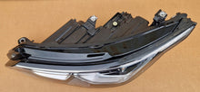 Laden Sie das Bild in den Galerie-Viewer, Frontscheinwerfer VW Golf VIII 5H1941059 LED Links Scheinwerfer Headlight SCH8941539767ob