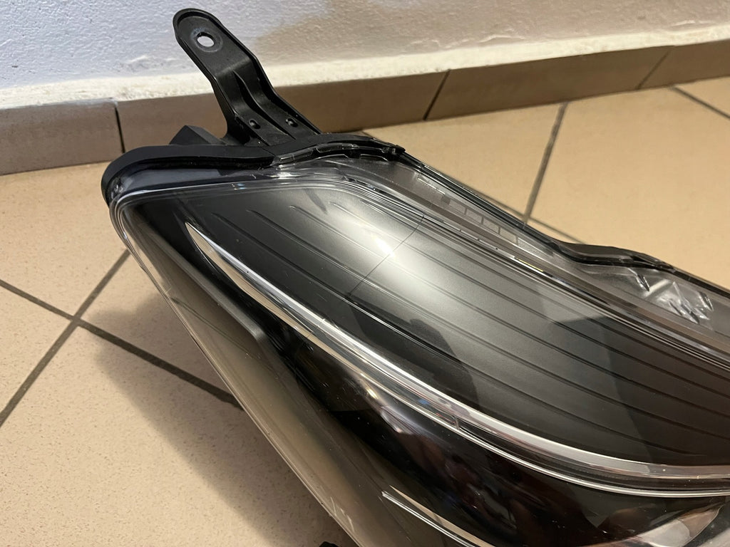 Frontscheinwerfer Toyota Yaris LED Rechts Scheinwerfer Headlight