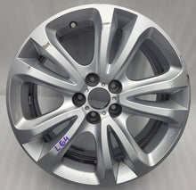 Load image into Gallery viewer, 1x Alufelge 17 Zoll 7.0" 5x108 28ET Glanz Silber 9673602580 Citroën C5 Iii FEL9704553276by