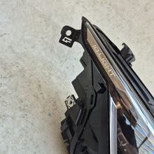 Laden Sie das Bild in den Galerie-Viewer, Frontscheinwerfer VW Golf VIII 5H1941060P Rechts Scheinwerfer Headlight SCH6255973645dz