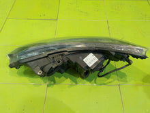 Laden Sie das Bild in den Galerie-Viewer, Frontscheinwerfer Honda Civic IX Rechts Scheinwerfer Headlight