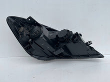 Laden Sie das Bild in den Galerie-Viewer, Frontscheinwerfer Kia Ceed 921011H Links Scheinwerfer Headlight