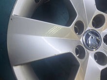 Load image into Gallery viewer, 1x Alufelge 15 Zoll 6.0" 5x100 38ET 5JA601025L Skoda Fabia Iii Rim Wheel FEL8273920802gf