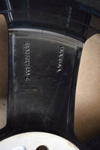 Laden Sie das Bild in den Galerie-Viewer, 1x Alufelge 19 Zoll 7.5" 5x108 50ET Glanz Silber 31445813 Volvo Xc40 Rim Wheel