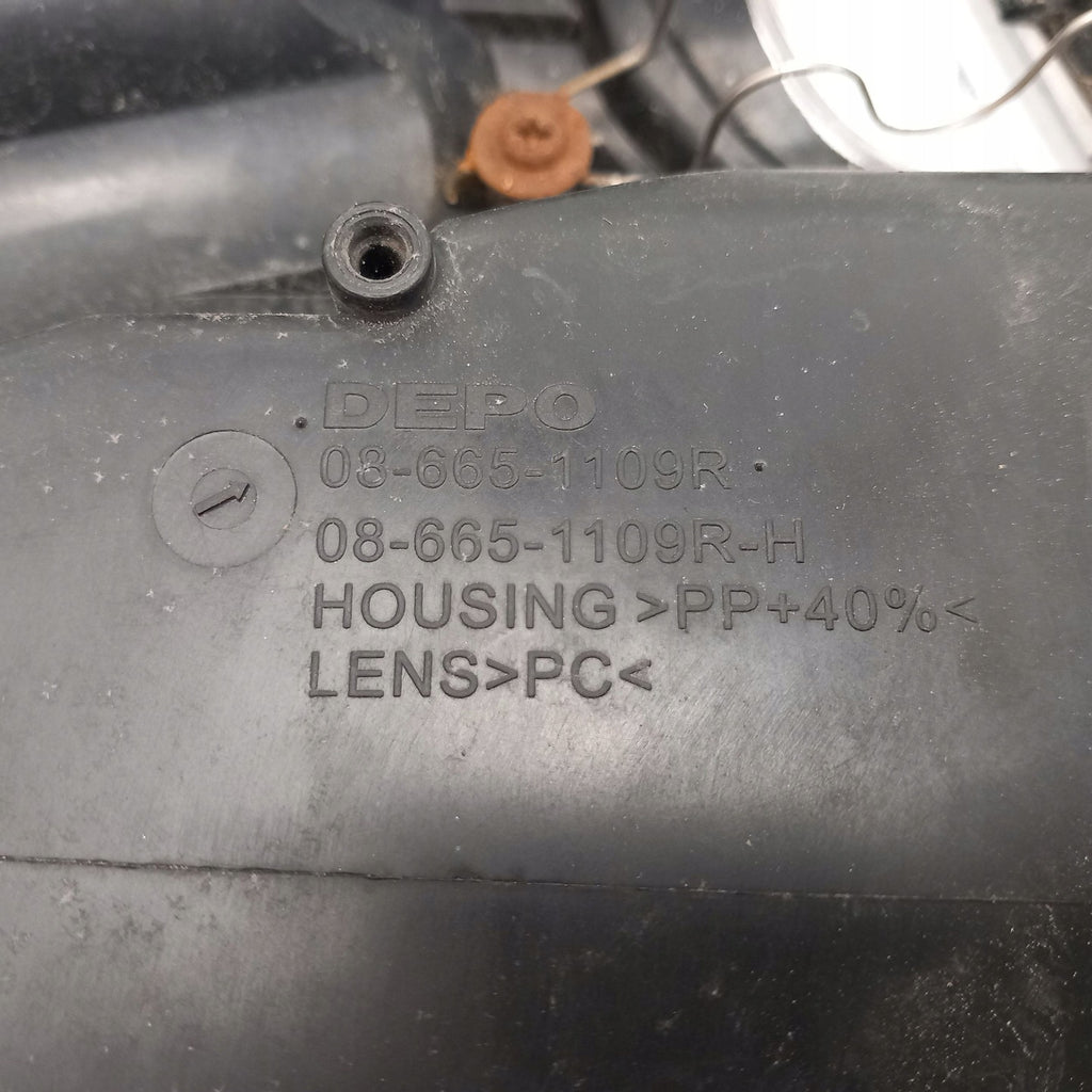 Frontscheinwerfer Skoda Superb 086651109R Rechts Scheinwerfer Headlight SCH9013357879rv