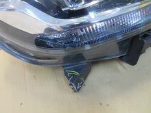 Laden Sie das Bild in den Galerie-Viewer, Frontscheinwerfer Mercedes-Benz A4709060900 4709060900 LED Rechts Headlight