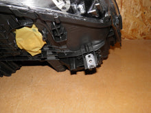 Laden Sie das Bild in den Galerie-Viewer, Frontscheinwerfer BMW 5 G31 G30 7439209 Links Scheinwerfer Headlight SCH9441267701tw