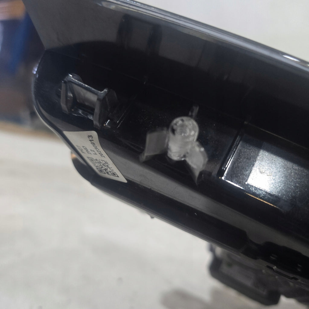 Frontscheinwerfer Tesla Model 3 1760888-00-E1760888-00-E LED Rechts oder Links