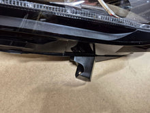 Laden Sie das Bild in den Galerie-Viewer, Frontscheinwerfer Jaguar F-Type X152 89909610 X15202T2R18035 Rechts Headlight SCH3075284071zu
