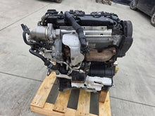 Load image into Gallery viewer, Motor Audi A4 B9 DETA 2.0 TDI 190PS 140kW 124TKm Diesel Engine Komplett