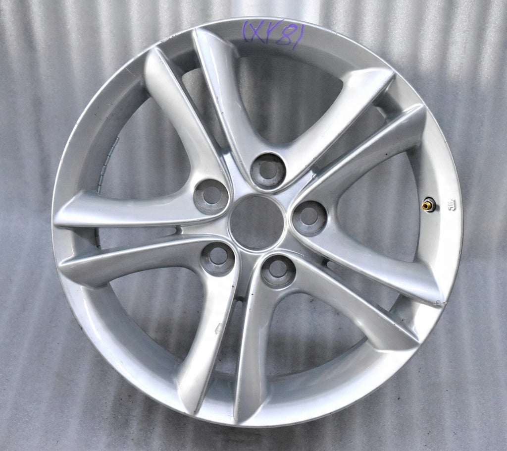 1x Alufelge 16 Zoll 6.5" 5x114.3 39ET Glanz Silber PZ474-T0675-Z Toyota Avensis