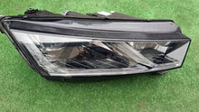 Laden Sie das Bild in den Galerie-Viewer, Frontscheinwerfer Skoda Octavia 5E4941016A LED Rechts Scheinwerfer Headlight SCH3012028191pk