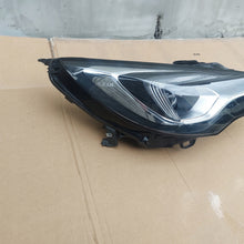 Laden Sie das Bild in den Galerie-Viewer, Frontscheinwerfer Opel Astra K 39187261 Full LED Rechts Scheinwerfer Headlight SCH2050339294sp