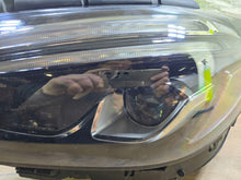 Laden Sie das Bild in den Galerie-Viewer, Frontscheinwerfer Mercedes-Benz W247 A2479062503 Links Scheinwerfer Headlight SCH2363710357vv