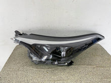 Laden Sie das Bild in den Galerie-Viewer, Frontscheinwerfer Toyota C-Hr Chr 81150-YP281 Full LED Rechts oder Links