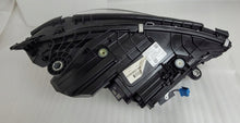 Laden Sie das Bild in den Galerie-Viewer, Frontscheinwerfer Mercedes-Benz W206 A2069062104 Links Scheinwerfer Headlight SCH6485650781vo