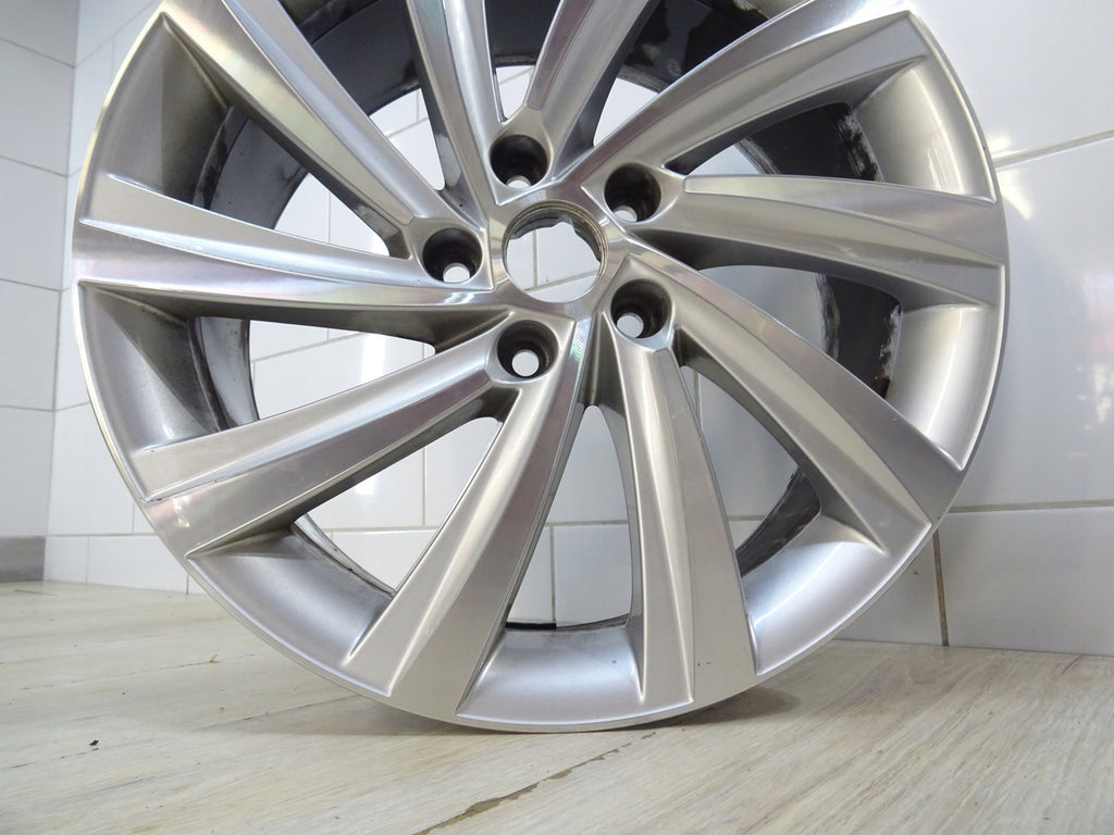 1x Alufelge 18 Zoll 7.5" 5x112 43ET 5E3601025H Skoda Octavia Iv Rim Wheel