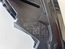 Laden Sie das Bild in den Galerie-Viewer, Frontscheinwerfer Audi A3 8V0941005E Links Scheinwerfer Headlight