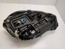 Laden Sie das Bild in den Galerie-Viewer, Frontscheinwerfer Mercedes-Benz W177 A1779065704 A1779065804 Ein Satz Headlight SCH4121853260vi