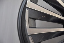 Load image into Gallery viewer, 1x Alufelge 18 Zoll 8.0&quot; 5x112 44ET 3P0601025 Skoda Rim Wheel