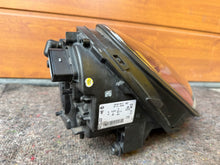 Load image into Gallery viewer, Frontscheinwerfer Porsche Cayenne 7P5941752H Xenon Rechts Scheinwerfer Headlight SCH4576568399lj