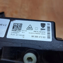 Laden Sie das Bild in den Galerie-Viewer, Frontscheinwerfer Peugeot 3008 9839847280 Links Scheinwerfer Headlight SCH2442534318tn