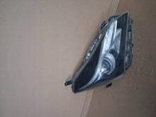 Laden Sie das Bild in den Galerie-Viewer, Frontscheinwerfer Toyota Yaris Rechts Scheinwerfer Headlight SCH6364234912rp