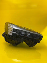 Laden Sie das Bild in den Galerie-Viewer, Frontscheinwerfer Volvo I 32450063 LED Rechts Scheinwerfer Headlight SCH7445375329bn