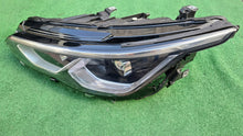 Laden Sie das Bild in den Galerie-Viewer, Frontscheinwerfer VW Golf VIII 5H1941035J Full LED Links Scheinwerfer Headlight