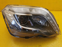 Laden Sie das Bild in den Galerie-Viewer, Frontscheinwerfer Mercedes-Benz X204 A2048202439 Xenon Rechts Headlight SCH5202633080yl