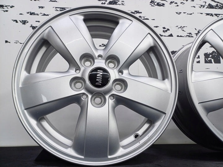 4x Alufelge 15 Zoll 5.5" 5x112 46ET Glanz Silber 6855101 Mini Rim Wheel FEL1001994297ax