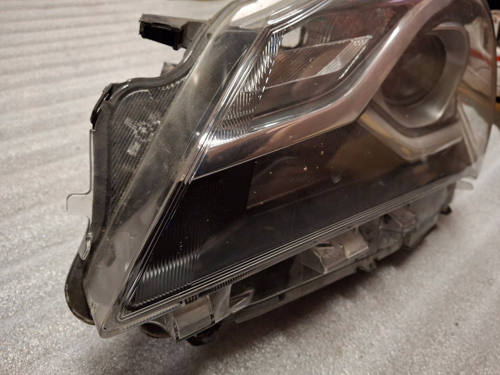 Frontscheinwerfer Toyota Yaris 0D1970D-198 Links Scheinwerfer Headlight SCH9208775784yq