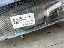 Load image into Gallery viewer, Frontscheinwerfer Kia Ceed 792111020 92102J7500 Rechts Scheinwerfer Headlight SCH3683342335jj