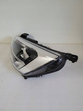 Load image into Gallery viewer, Frontscheinwerfer Ford Focus JX7B-13E015-AE Links Scheinwerfer Headlight SCH7042228078vz