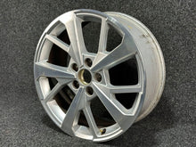 Laden Sie das Bild in den Galerie-Viewer, 1x Alufelge 18 Zoll 83A601025J Audi Q3 Rim Wheel FEL1513050062ud