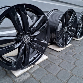 4x Alufelge 18 Zoll 8.0
